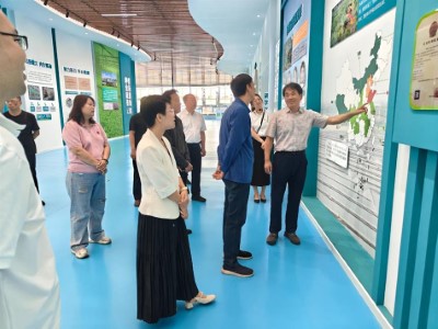 宁城县政协调研设施农业汲取先进经验赋能乡村振兴